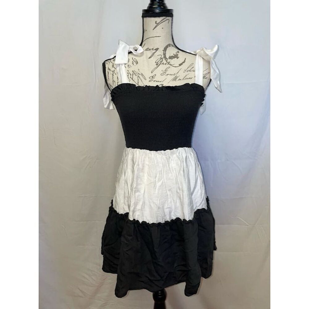 NWT Q+A LOS ANGELES Womens Short Dress Black Sleeveless Tie Straps Juniors L